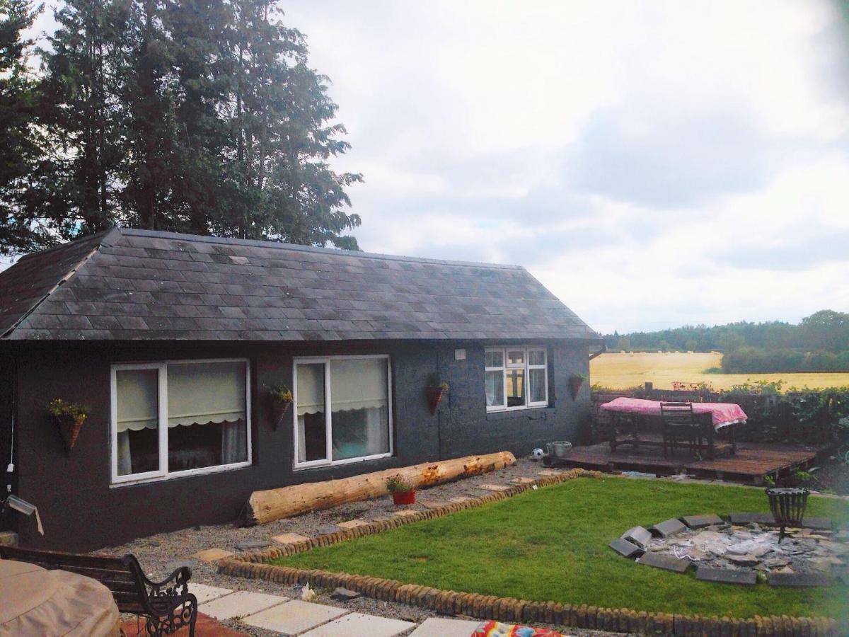 North Lodge Self Contained Guest Accommodations Kilkea Exteriör bild